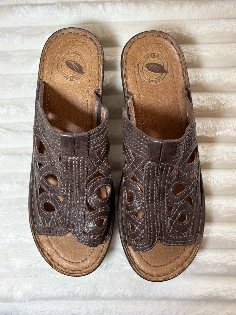 Nurture Brown Leather Cut Out Slide Sandals Mule Size 8.5M